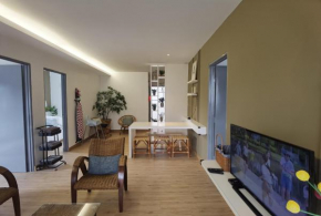Emerald Avenue Cozy 3R3B Apartment 830
